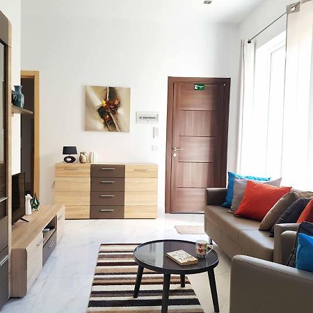 Ac1- Prime Location 3 Bedroom Apt In St.Julian'S Saint Julian's Dış mekan fotoğraf