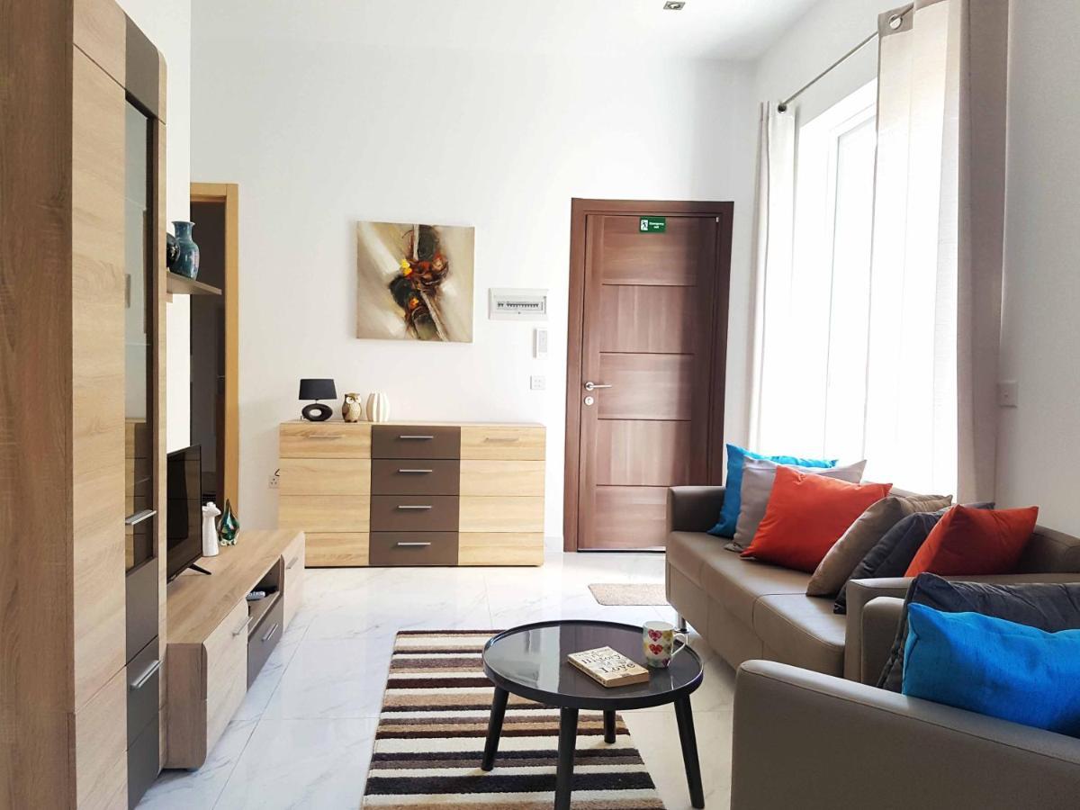 Ac1- Prime Location 3 Bedroom Apt In St.Julian'S Saint Julian's Dış mekan fotoğraf